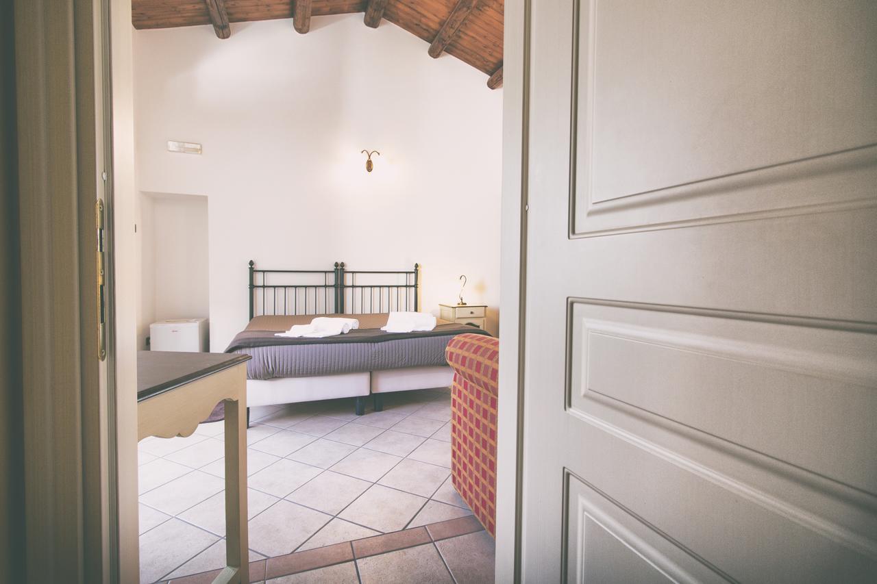 Casa Ciomod Hotel โมดิกา ภายนอก รูปภาพ